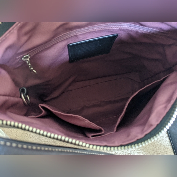 COACH crossbody purse with signature grey and black pattern - Picture 8 of 9